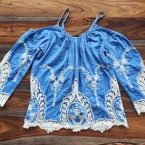 Beautiful Blue Lace Blouse Ladies Shirt Cynthia Rowley Small Off Shoulder